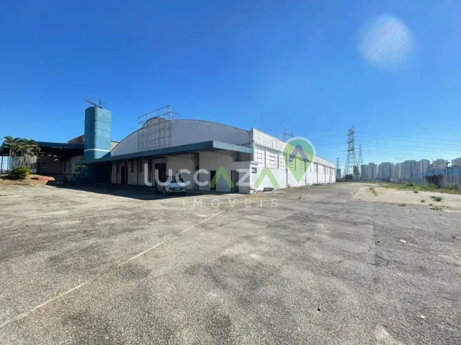 Locação de Galpão Industrial na Vila Betânia - São José dos Campos-SP: 2 Salas, 5 Banheiro