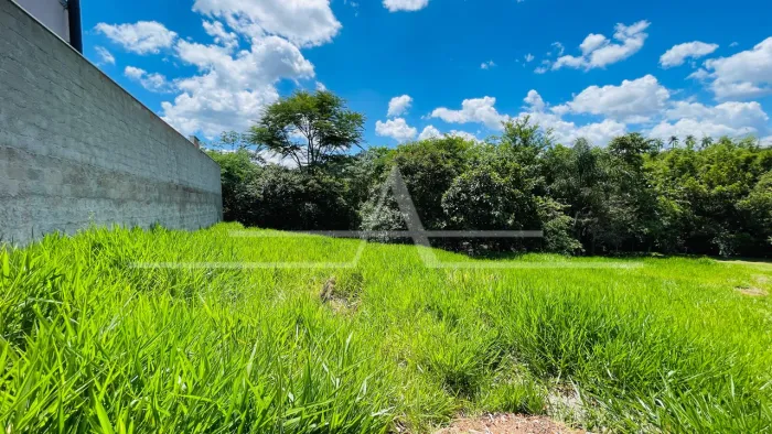 Lote a venda no condomínio San Vitale - Fundo para área verde