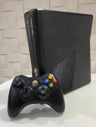 Xbox 360 Slim
