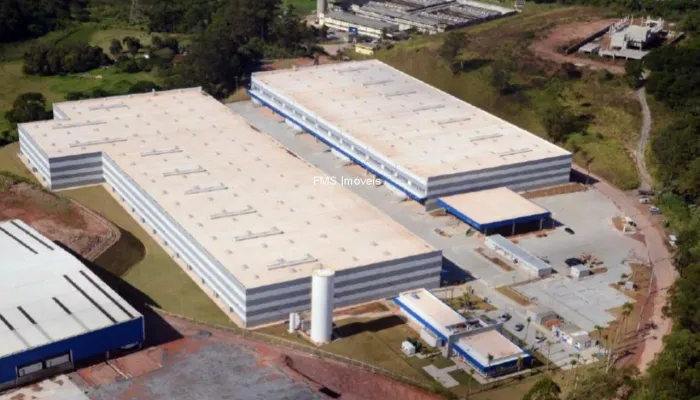 Excelente oportunidade de locação de galpão industrial em Potuverá, Itapecerica da Serra-S
