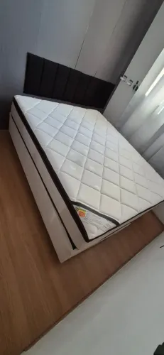 CAMA BOX COLCHÃO QUEEN (MUITO NOVA) - APENAS 9 MESES DE USO