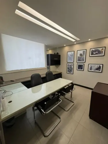 Alugo mobiliada sala comercial de 26 m² - Ed. Antônio Velho - Campina - Belém PA