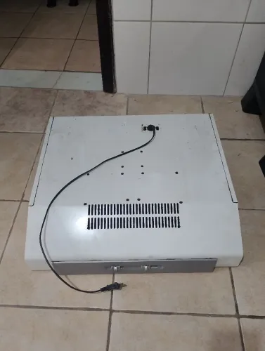 Depurador para fogão, com filtro ante gordura.