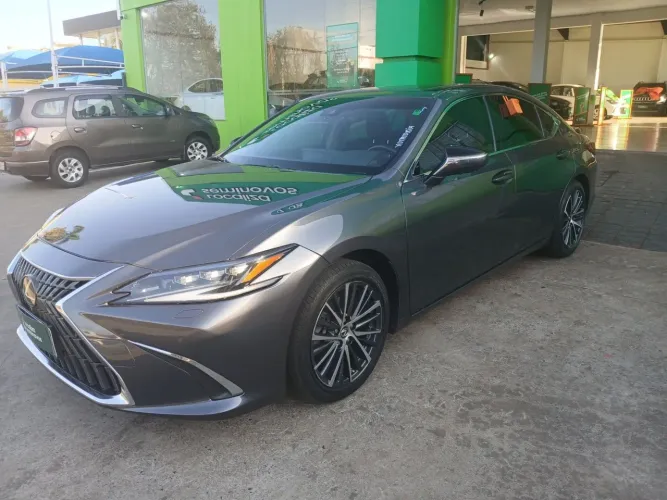 Lexus ES-300H ES300h 2.5 16V Aut. (hybrid) 2023