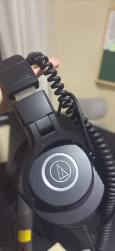Fone de estúdio Audio-Technica M40x