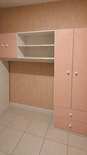 Guarda roupa menina