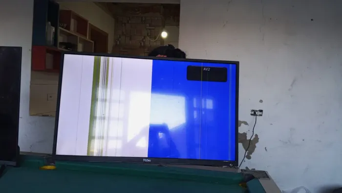 Lote de tvs pra retirada de peças