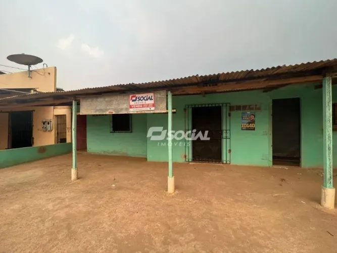 imóvel comercial e Casa com 2 dormitórios à venda, 200 m² por R$ 500.000 - Castanheira - P