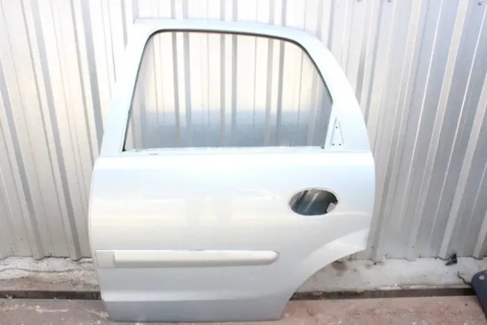 Porta Traseira Esquerda Corsa Corsão 2002 A 2012 