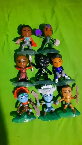 Bonecos McDonald's pantera negra 2 Marvel