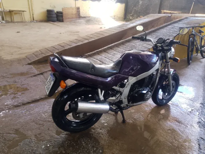 Suzuki GS 500