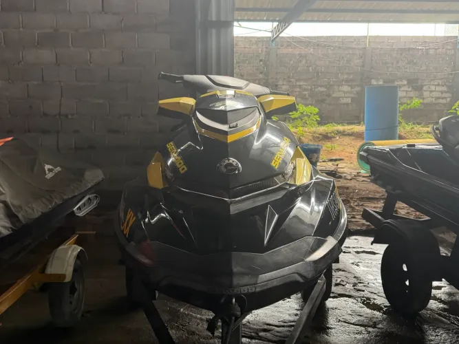 Jet Ski - 215HP
