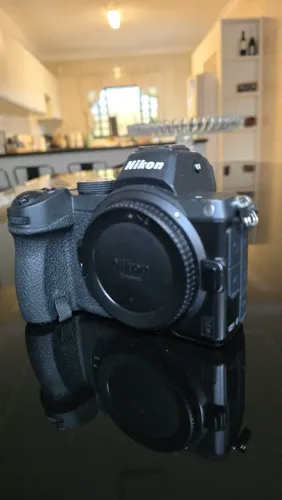 Câmera Mirrorless Nikon Z5 (Corpo)