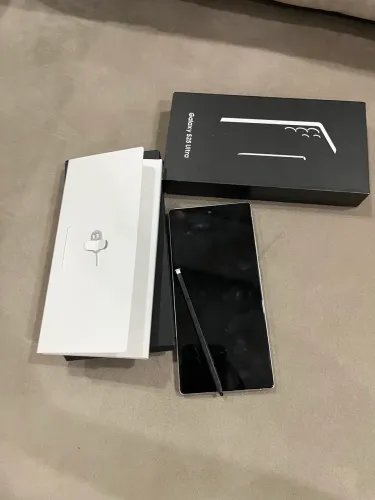 TROCO OU VENDO CELULAR NOVO 