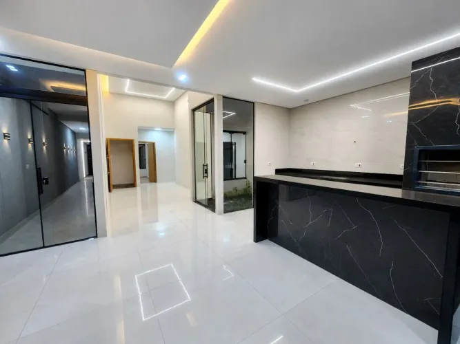 Casa com 3 quartos à venda, 136 m² por R$ 850.000 - Bom Jardim - Maringá/PR