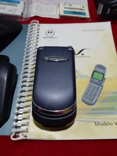 Celular Motorola V 8160 Reliquia Completo Antigo De Coleção (Usado)
