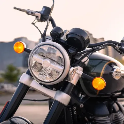 GABRIEL - Royal Enfield Super Meteor 650 Interstellar Green | De R$ 37.990 por R$ 35.990