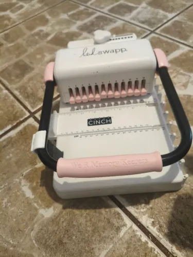 Encadernadora The Cinch furo quadrado papelaria personalizada