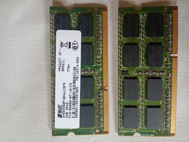 2x Memorias RAM Smart Ddr3 2gb Pc3-8500s 2rx8 Notebook 1.5v (Usado)
