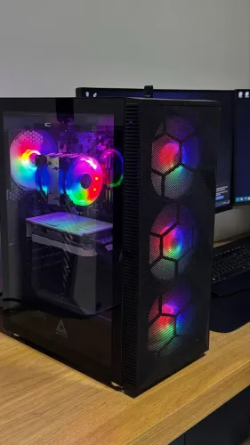 Pc Gamer RX 580, 16GB RAM com mouse e teclado