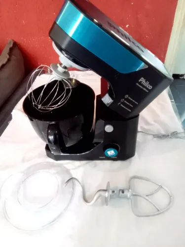 Batedeira Planetária Philco Modelo PBP90A 900w 12 velocidades turbo