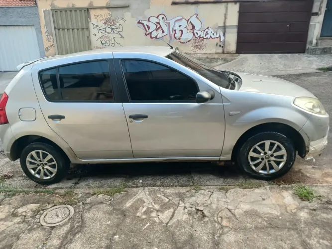 Renault Sandero Authentique Hi-flex 1.0 16V 5P 2009