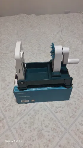 Espiralizador dobravel com lâminas embutidas