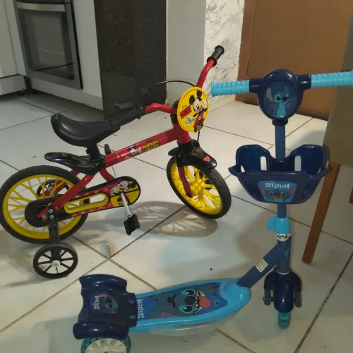 Bicicleta e patinete infantil