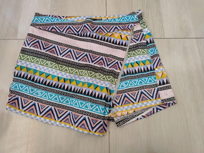 Short saia tam P