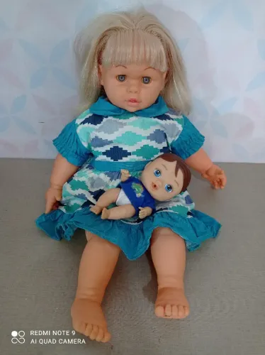 Comprando essa linda bebê,vc leva o Joãozinho grátis 