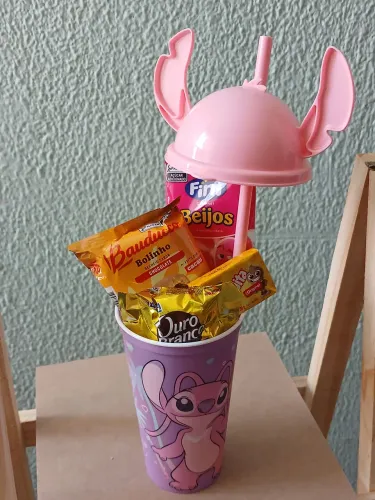 Copo Stitch Rosa Com Tampa De Orelha + Kit Doces E Fini (Novo)