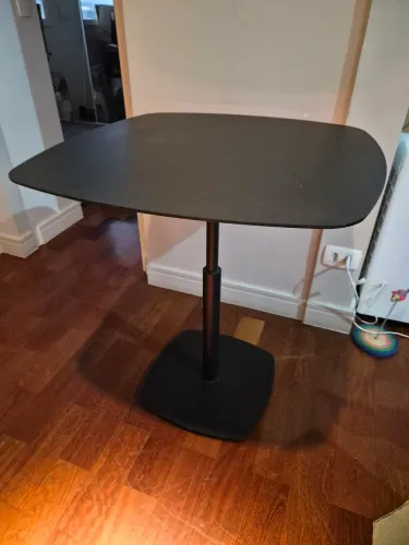Mesa de ferro Fernando Jaeger 70x70