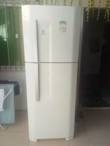Vendo geladeira electrolux 
