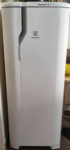Geladeira Eletrolux RE 31