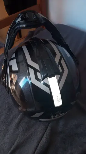 Capacete Etceter - Seminovo (sem viseira)