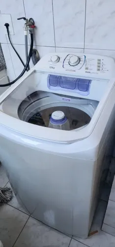 Máquina de Lavar Electrolux 12kg Branca Turbo Economia Silenciosa com Cesto Inox (LAC12)