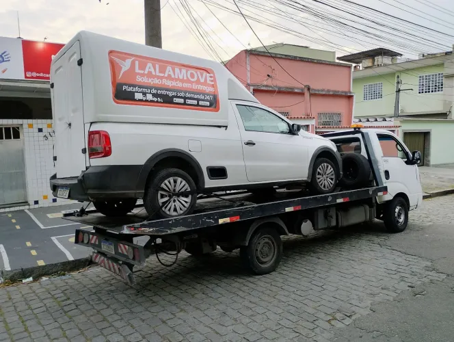 Reboque 24 horas chama ? *