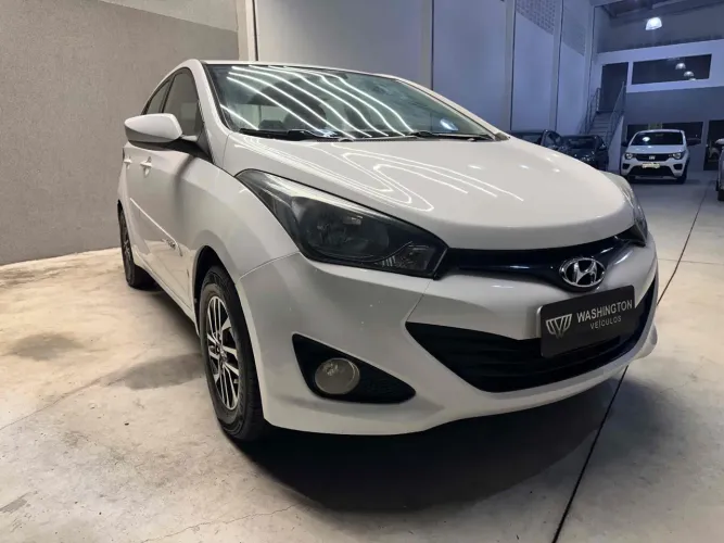 Hyundai HB20S C.style/c.plus1.6 Flex 16V Aut. 4P 2015
