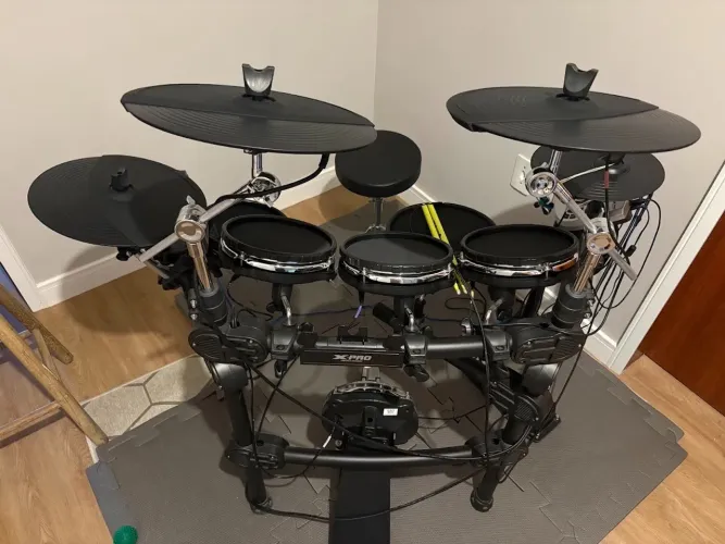 Bateria Eletrônica C. Ibanez ED 200 com Pad em Mesh Head. 