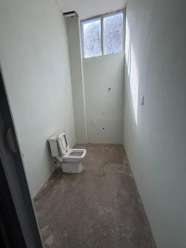 ALUGO AMPLA SALA NO EDIFÍCIO VITÓRIA RÉGIA