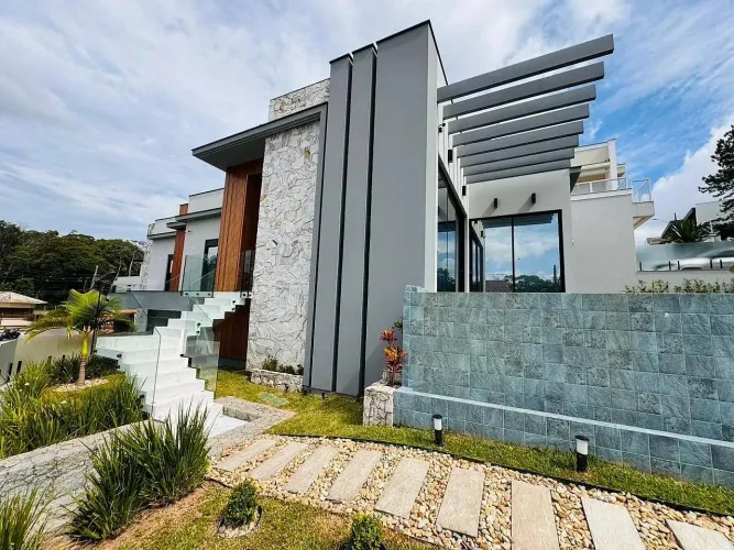 Casa com 3 suítes à venda na Pedra Branca, Palhoça tecnologia, design e sustentabilidade