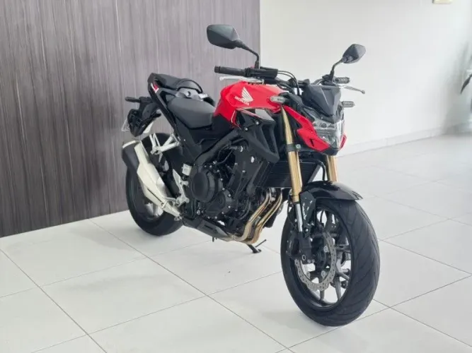 Cb500f muito nova apenas 2.030 km