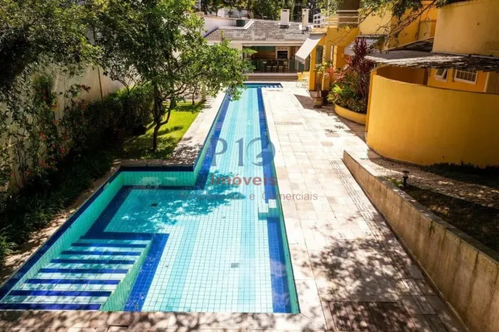 Casa em Condomínio a venda na Chácara Flora