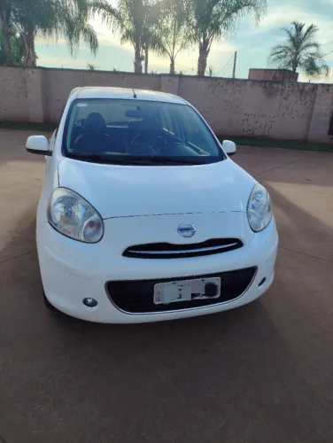 Nissan March SV 1.6 16V Flex Fuel 2014