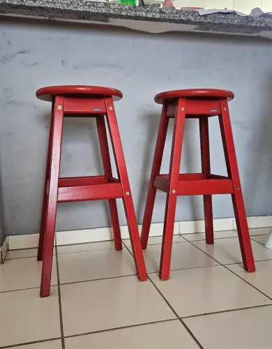 Três banquetas tramontina
