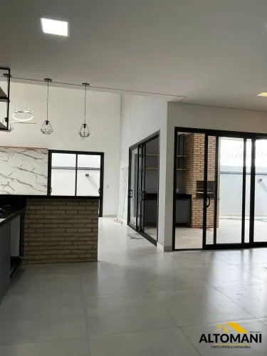 Bela Casa com 3 Suíte - PISCINA - Condominio Golden Park