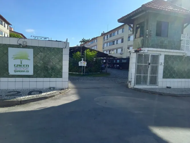 Alugo apartamento