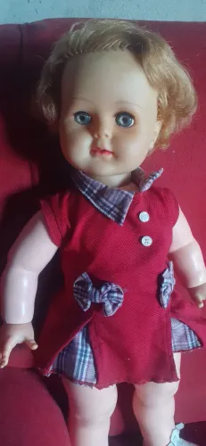 Boneca beijoca da estrela