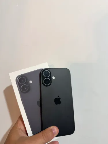 iPhone 16