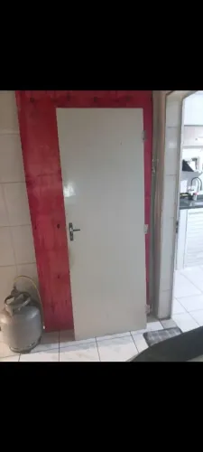 Porta 2.10 cm.X70cm